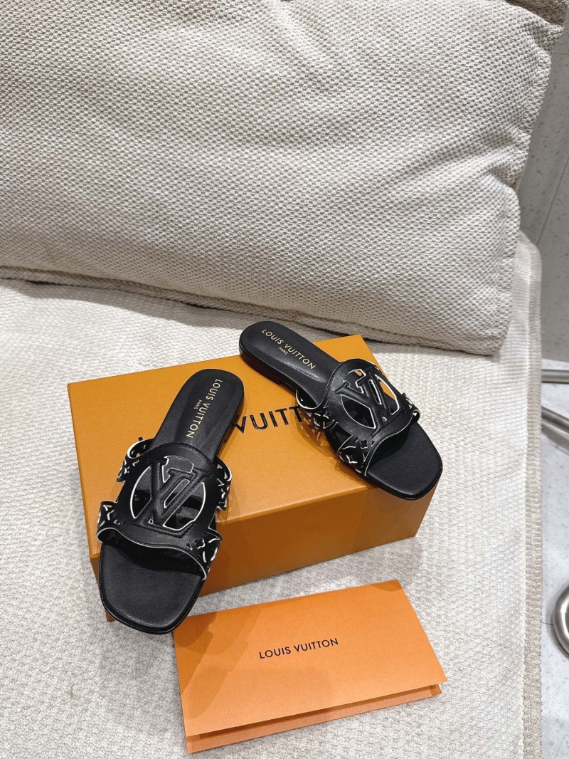 l0vis Vvtt0n slippers